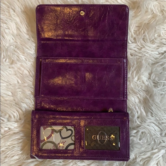 Guess wallet - Picture 2 of 5